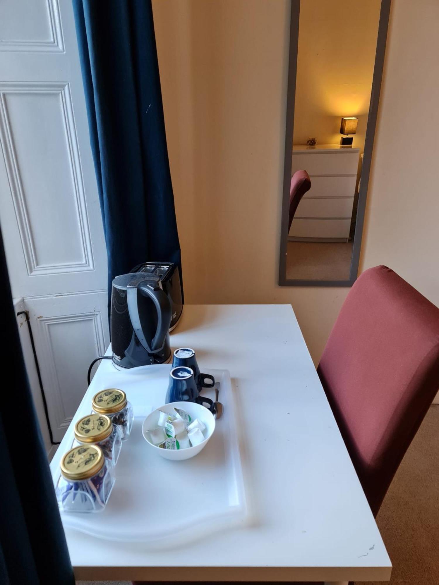 Haymarket Station Rooms Edimburgo Esterno foto