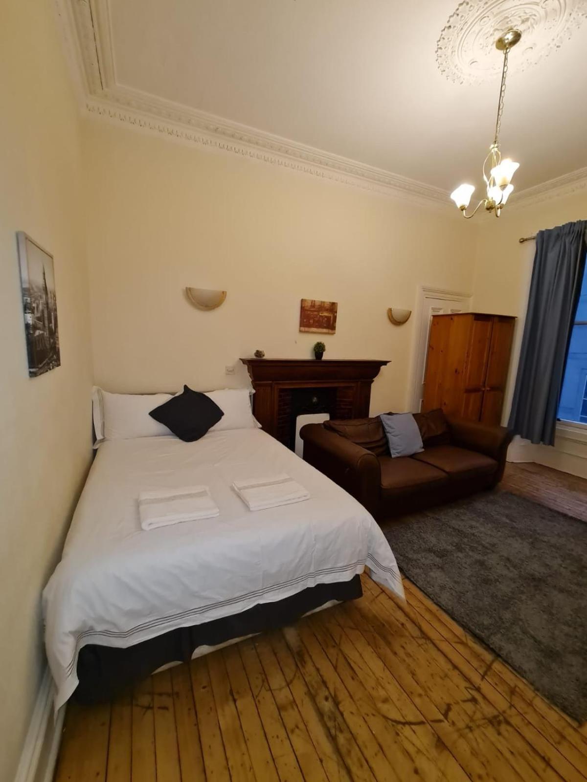 Haymarket Station Rooms Edimburgo Esterno foto