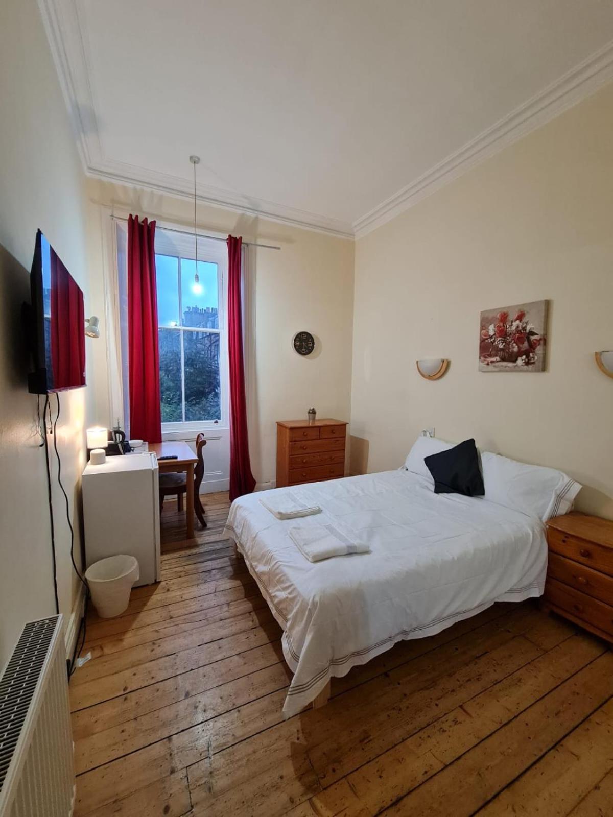 Haymarket Station Rooms Edimburgo Esterno foto